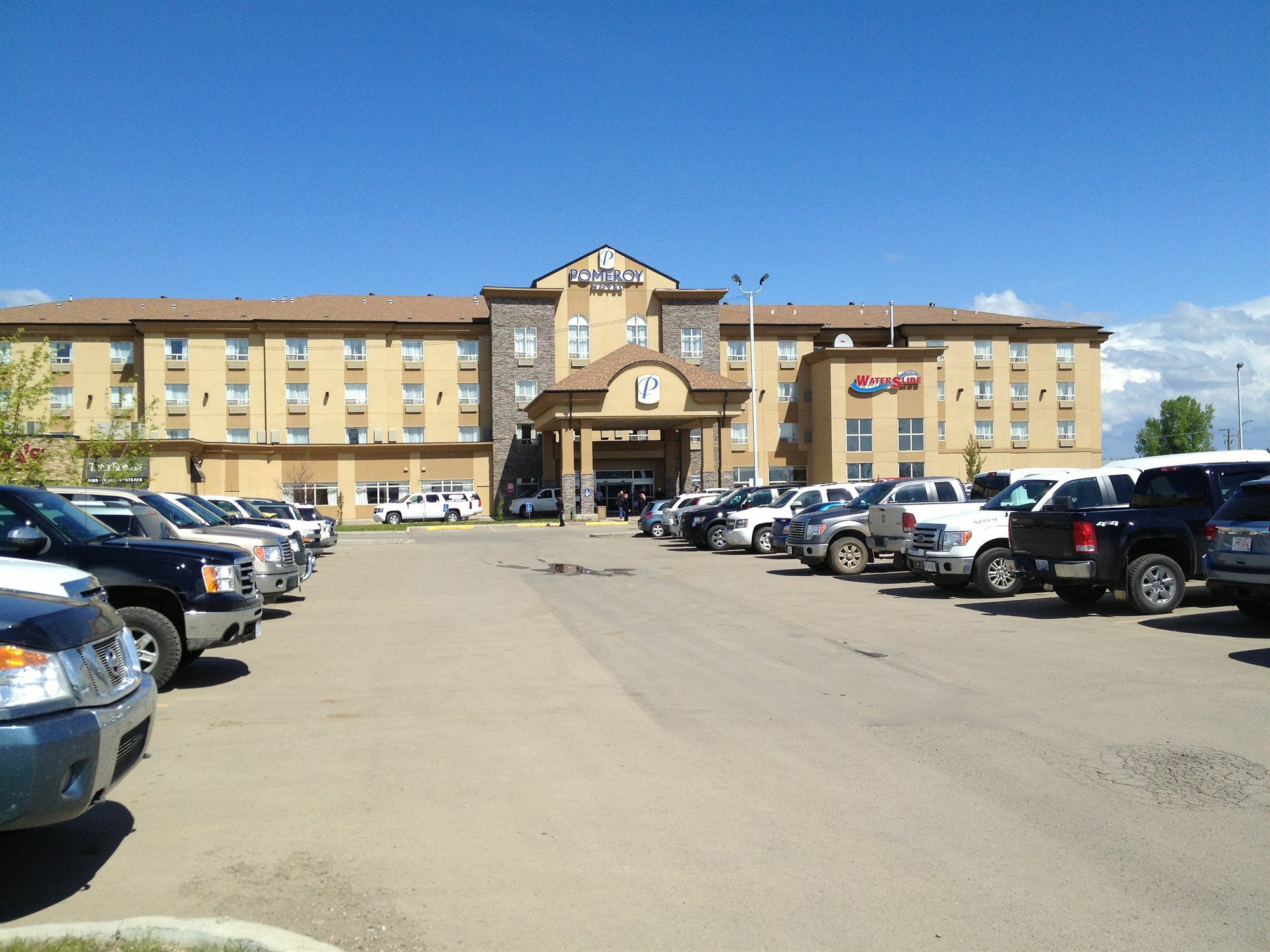 Pomeroy Hotel Fort St. John Kültér fotó